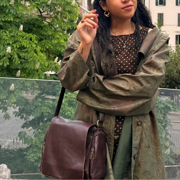 Meet your Posher, Brianna ! - Picture 3 of 3